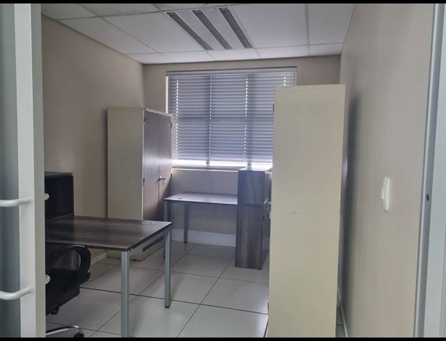 226M² OFFICE TO LET IN SONHEUWEL